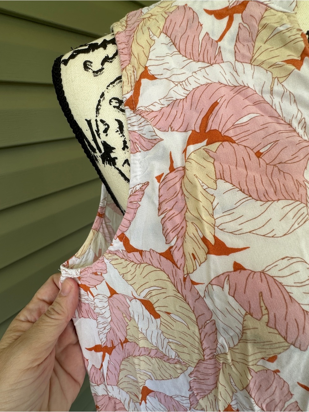 Nine West Pink, Cream & Orange Leaf-Print ruffled Summer Dress size L very cute - Picture 3 of 11